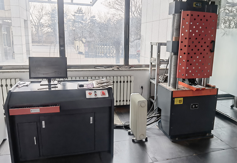 微機(jī)控制電(diàn)液伺服萬能試驗機(jī)