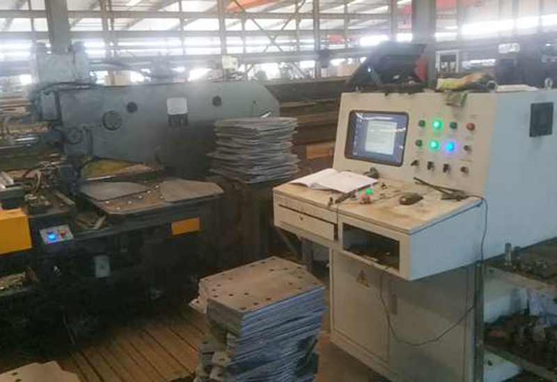 PP103A型數控液壓沖(chōng)孔機(jī)