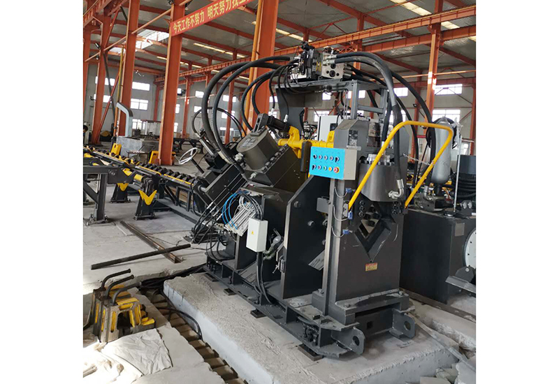 APM1412型數控型鋼(gāng)聯合生産(chǎn)線